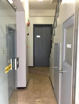 紺屋ビルの外観