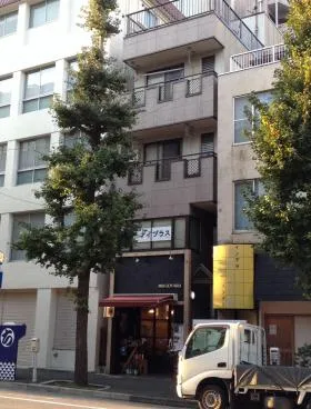 松本ビルの外観