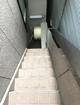 松本ビルの外観
