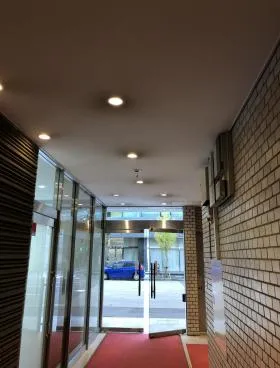 善幸ビルの外観