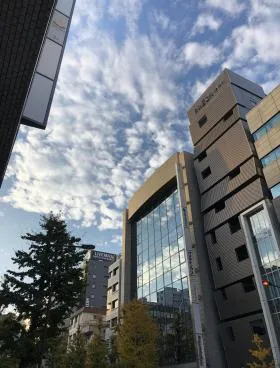 善幸ビルの外観