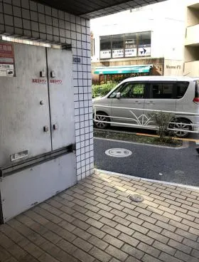 ICIビルの外観