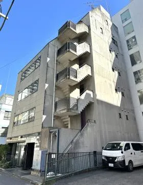 アキヤマビルディング2の外観