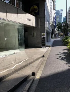 富田ビルの外観