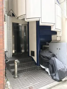 秋元ビルの外観