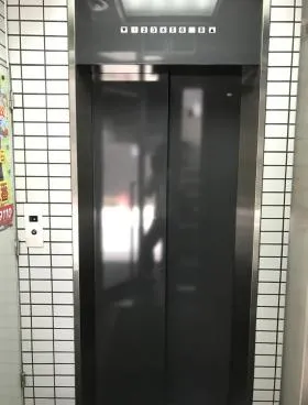 秋元ビルの外観