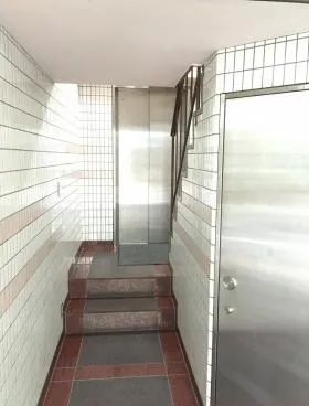 大曽根ビルの外観