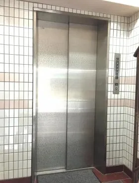 大曽根ビルの外観
