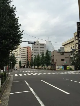 ニューアガタビルの外観