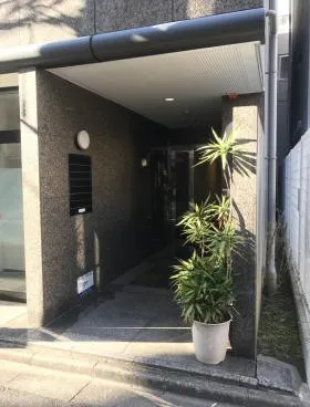 KKビルの外観