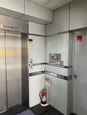 マルキビルの外観