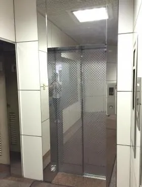 アプロンビルの外観