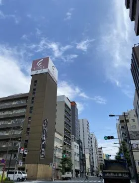 ソレイユビルの外観