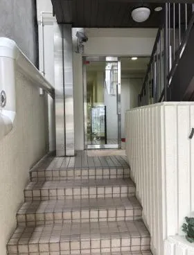 ハイツ神田岩本町ビルの外観