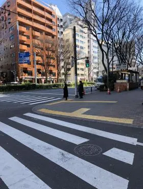 新宿土地建物第10ビルの外観