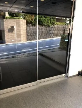 K.I.Hビルディングの外観
