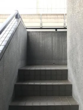 建部ビルの外観