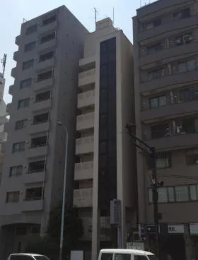 新宿曙橋ビルの外観