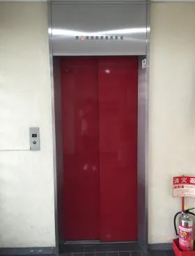 新宿曙橋ビルの外観