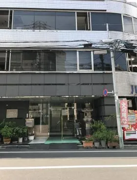 OKADOビルの外観