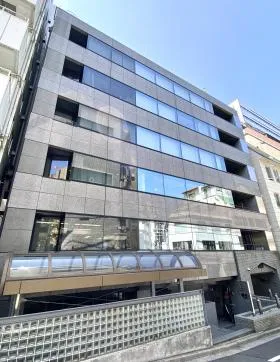 エスティ青山ビルの外観