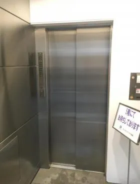 岩本町194ビルの外観