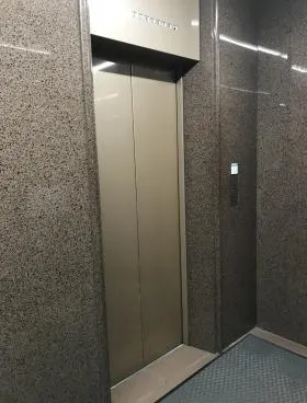 岩本町T・Iビルの外観