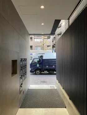 岩本町ツインサカエビルの外観