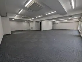 曙ビルの外観