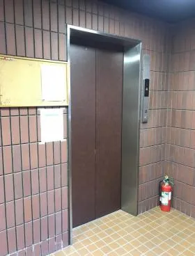 林慶ビルの外観