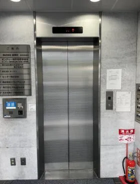 東京リアル岩本町ビルの外観