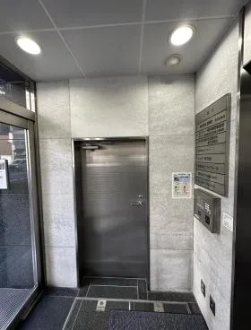 東京リアル岩本町ビルの外観