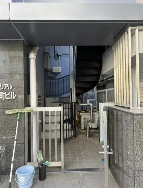 東京リアル岩本町ビルの外観