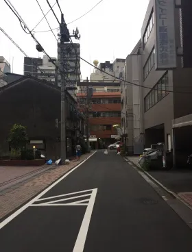 山本2ビルの外観