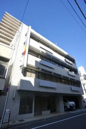 岩本町サニービルの外観