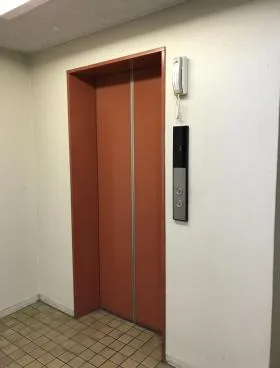 岩本町サニービルの外観