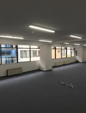 岩本町サニービルの外観