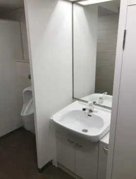 岩本町サニービルの外観