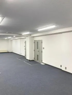 岩本町サニービルの外観