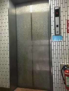 大和橋ビルの外観