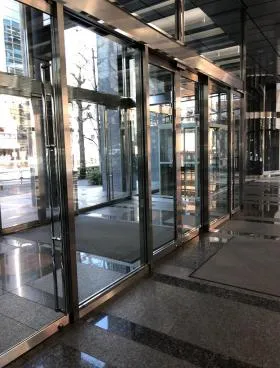 ニッセイ虎ノ門ビルの外観