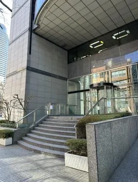 ニッセイ虎ノ門ビルの外観