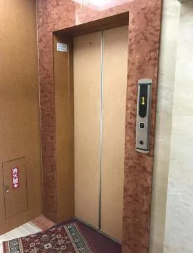 信丸ビルの外観