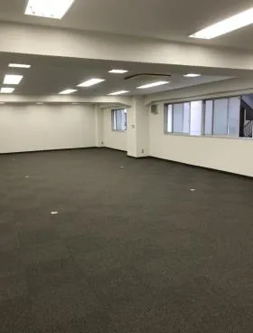 ビリーフ岩本町の外観