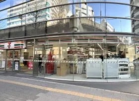 セブンイレブン