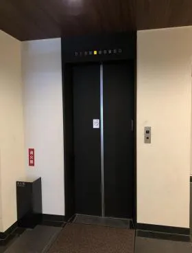 リードシー秋葉原ビル(旧:塩生協ビル)の外観