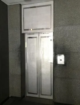 ユニゾ岩本町3丁目ビル南館(旧:ヒロモリ)ビルの外観