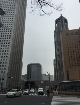 新宿国際ビルディング新館の外観