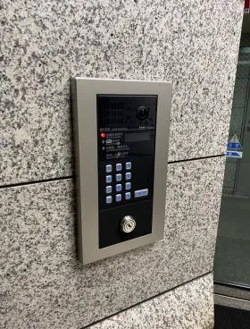 スヂノビルの外観