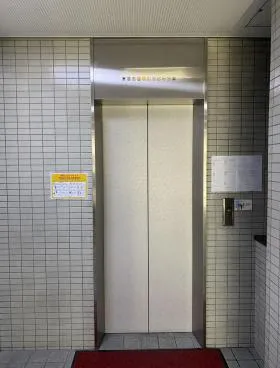 アーバンネット岩本町ビルの外観